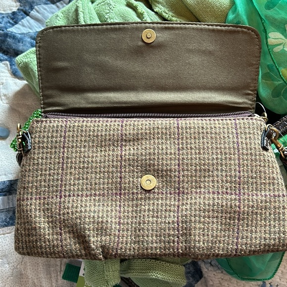 NWT Chaps Crossbody Purse Plaid Fabric Brown Faux Leather with Metal Closure. - Picture 4 of 9